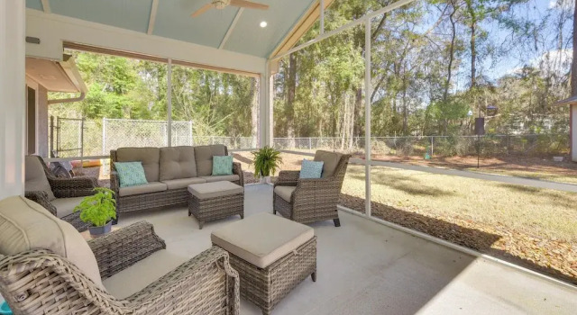 Коттедж 5 Mi to Dtwn Beaufort: Home w/ Screened-in Patio