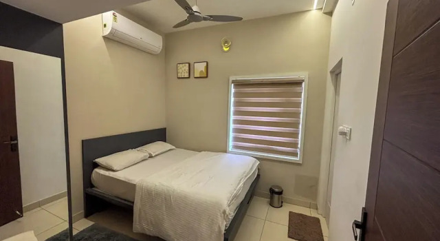 Thulasi Avenue, Prenota Hotel Muthalamada Kerala