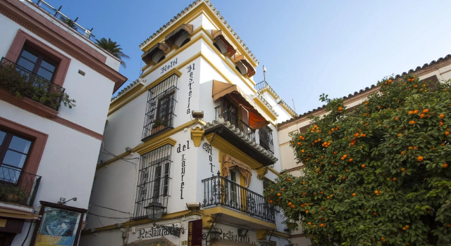 Трёхместный номер Standard с видом на город Casual Don Juan Tenorio Sevilla