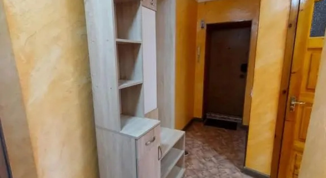 Kvartira posutochno, Забронировать Отель Отели Акмолинской области с парковкой, Парковка