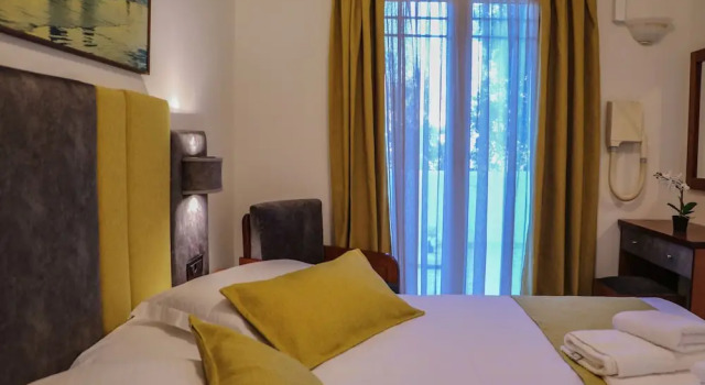 Двухместный номер Deluxe с балконом Hotel Dionysis Studios
