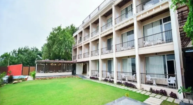 Hotel Aviral Ganga, Забронировать Отель Варанаси штат Уттар-Прадеш