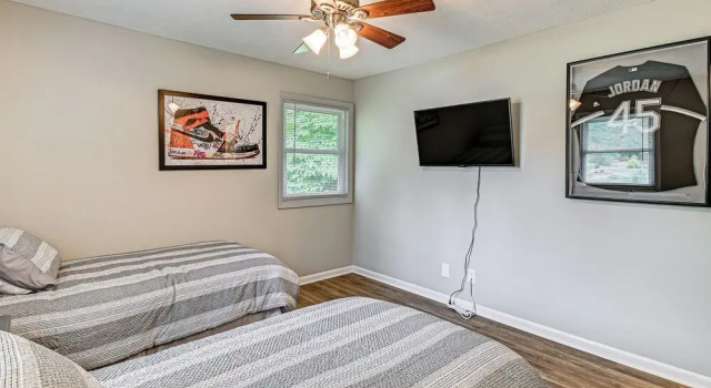 Pinehurst Home w/ Deck < 2 Mi to Golf Course!, Buchen Sie Ferienhaus Pinehurst 