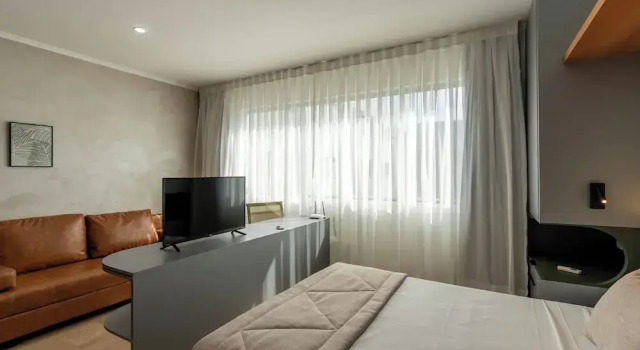 Номер Deluxe Multiparque Hplus Long Stay