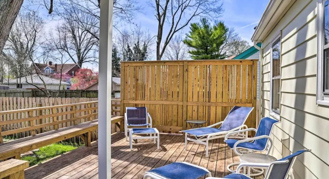 Коттедж с 3 комнатами Lexington Getaway w/ Backyard Deck < 2 Mi to UK!