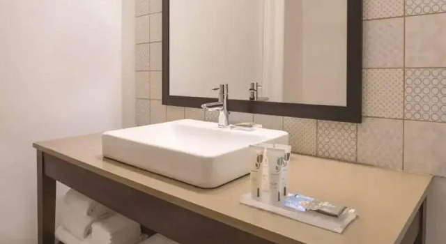 Люкс с видом на город Country Inn & Suites by Radisson, Galena, IL