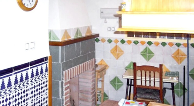 House With 4 Bedrooms in Escañuela, With Wonderful City View, Private, Book Hotel Hoteller i Arjona med pool, Swimmingpool