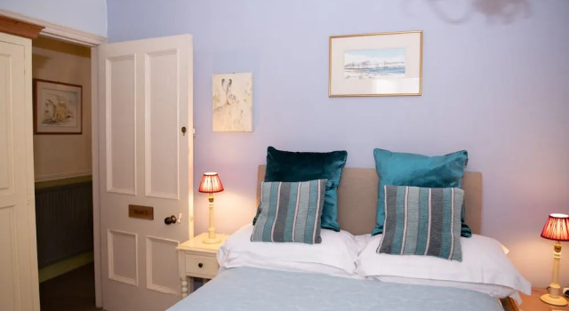 Номер Standard Milton House Studio Apartment Suites