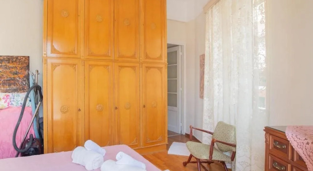 Classic Central Athinian Apartment, Забронировать Апартаменты/квартира Афины Острова Саронического залива - Аттика, рядом с Холм Филопаппос