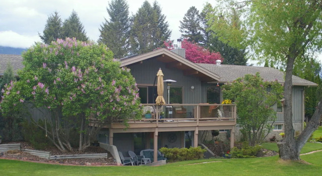 Windermere Lakeside B&B, Book Bed and Breakfast Windermere British Columbia