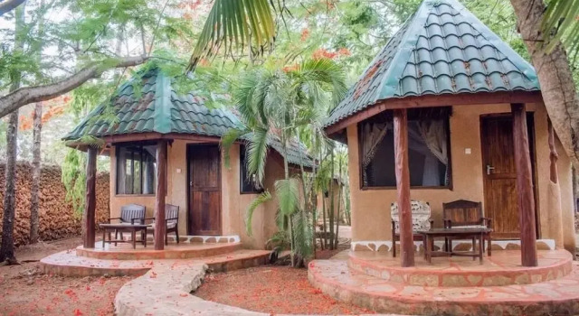 Kijani Cottages Beach, Buchen Sie Hotel Galu Kinondo 