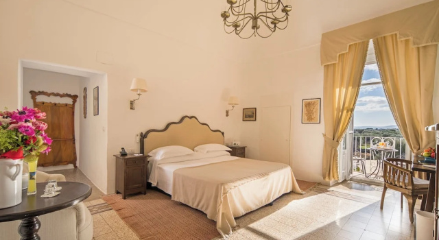 Полулюкс Deluxe с балконом Masseria Torre Coccaro