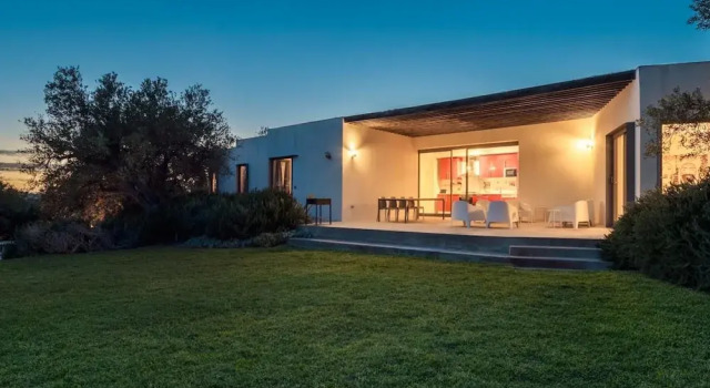 Villa Cavaliere in Noto, Book Villa Hotels in Sicily with Parking, Parking