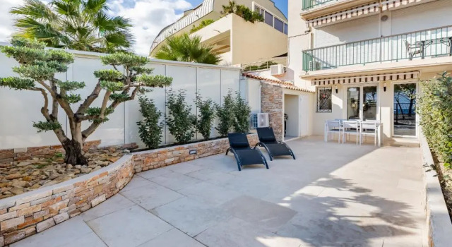 Bord de mer la Ciotat, Забронировать Апартаменты/квартира Отели Ла-Сьота с парковкой, рядом с Plage Cyrnos, Парковка
