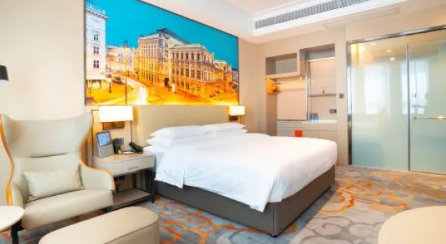Двухместный люкс Business Vienna International Hotel (Huizhou Boluo Shiwan Branch)