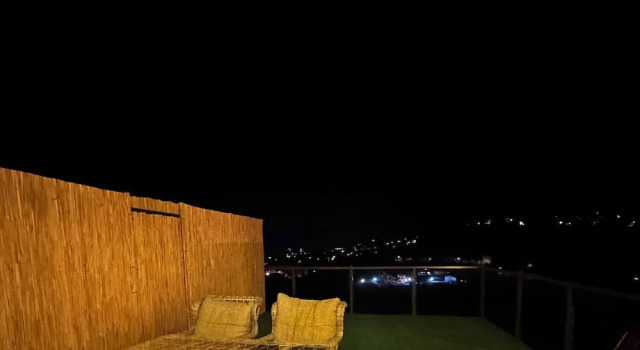 Бунгало Luxury c 1 комнатой с видом на реку Aurora Suit Bungalov