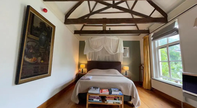 Apple Tree Cottage - discover this charming canal home in our idyllic garden, Đặt Nhà nghỉ dưỡng Gouda Zuid-Holland