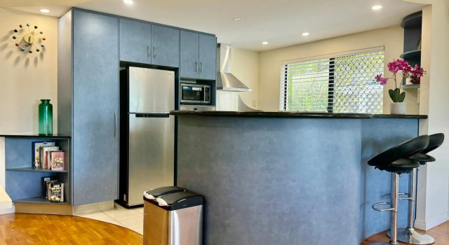Lighthouse Apartments on The Strand - 2, Réserver Appartement The Strand Queensland