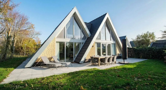 Вилла Luxury Holiday Home by Seaside and Dunes