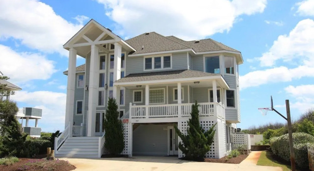 Treasure Island - 6 Br home by RedAwning