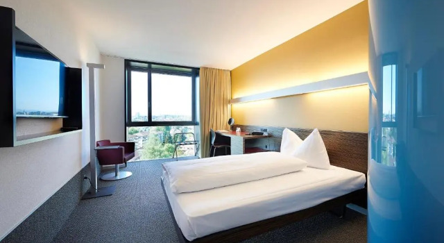 Одноместный номер Standard Hotel Ambassador