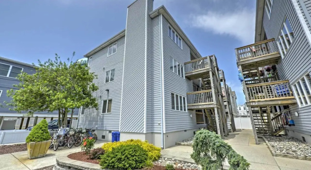 Central Sea Isle City Condo - 1 Block to the Beach, Забронировать Отель Си-Айл-Сити Нью-Джерси