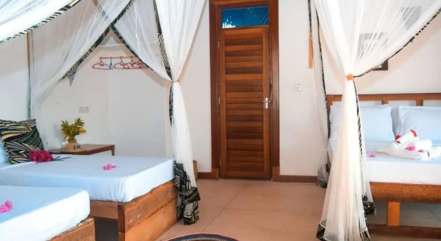Kusini Beach Bungalows, Varaa Hotelli Hotellit Pvani region uima-altaalla, Uima-allas