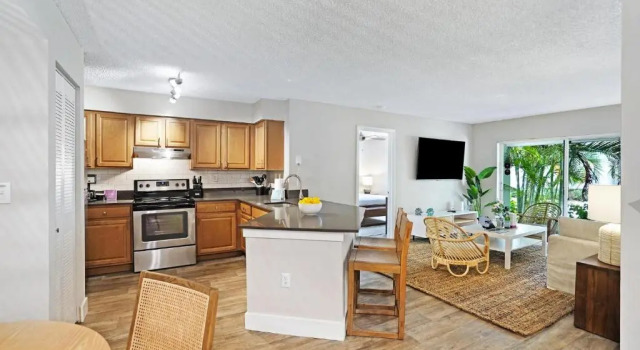 Апартаменты с 2 комнатами Dharma Home Suites Dania Beach at Sheridan Ocean Club