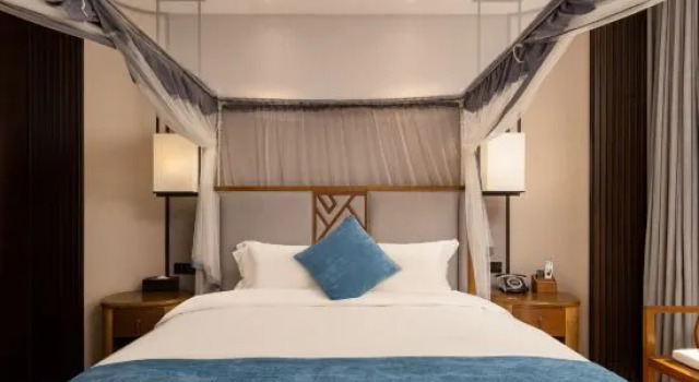 Люкс с видом на реку Floral Hotel · Tongli Lanyuan Hotel