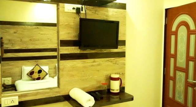 Apple Suites