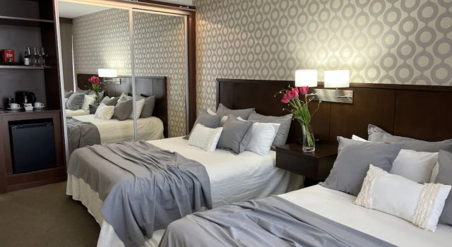 Четырёхместный номер Superior ian Hotel