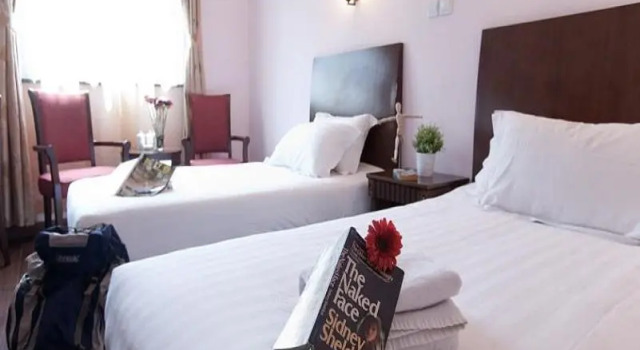 Кровать в общем номере Shijia Inn On The Bund