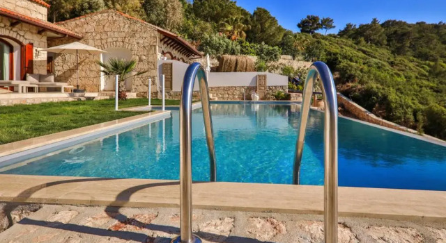 Вилла Deluxe Kale Suites, heated pool in winter, adults only