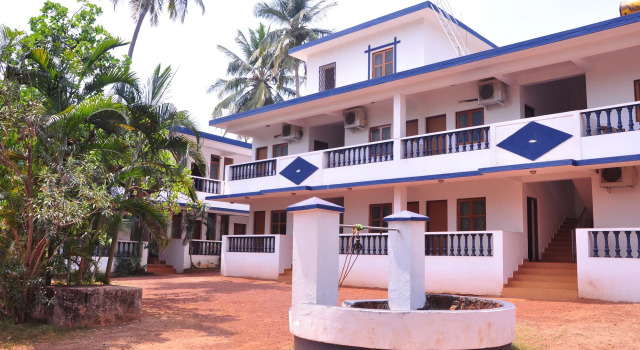 Anjuna Blue Resort, Rezerwuj Ośrodek wypoczynkowy Hotele w North Goa z parkingiem, Parking
