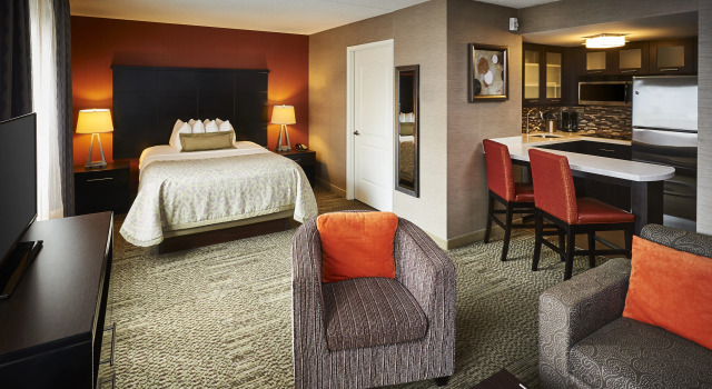 Staybridge Suites Hamilton - Downtown, an IHG Hotel, Reserva ahora Hotel Hamilton 