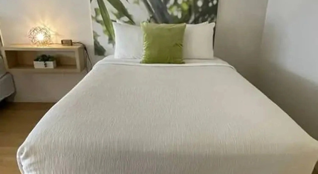 Коттедж Newly Renovated Room in Cozy Hotel Near Disney