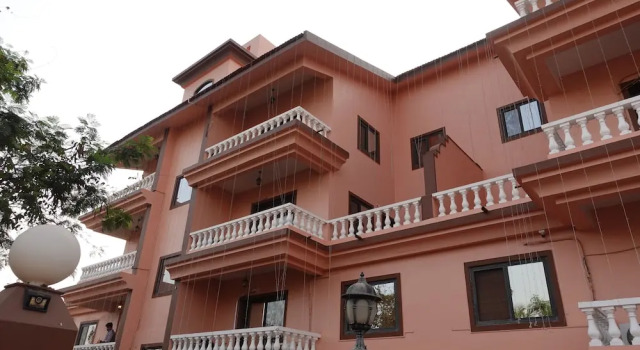 Westwood Residence Goa - The Boutique Hote, Забронировать Бутик-отель Отели Альто-де-Порворим с бассейном, рядом с Торговый центр Mall De Goa, Бассейн