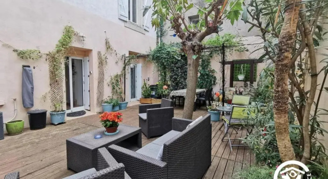 Vila Patio Valros