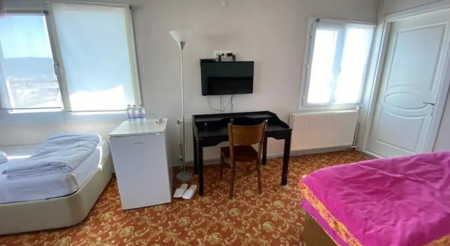 Четырёхместный семейный номер Standard с балконом Sakran Hotel