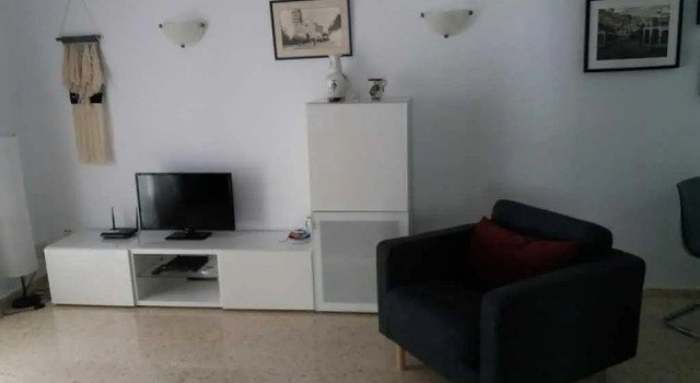 Capistrano Playa 410 Menyber, Забронировать Отель Отели Нерха с бассейном, рядом с Tuesday Market, Бассейн