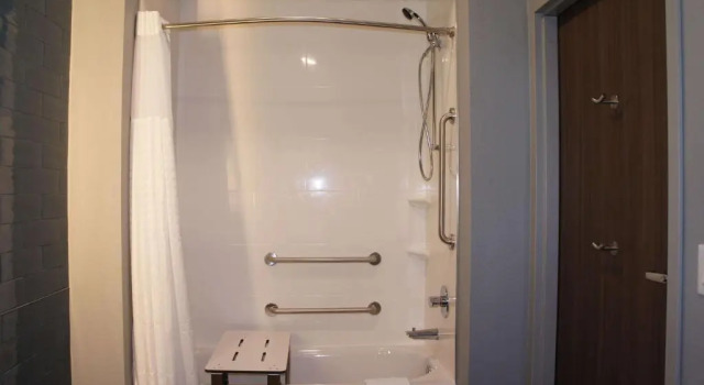 Двухместный люкс La Quinta Inn & Suites by Wyndham College Station North