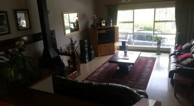 Chez Esme Guest House, Забронировать Отель Бизнес-отели Рудепурт, 4* 5*