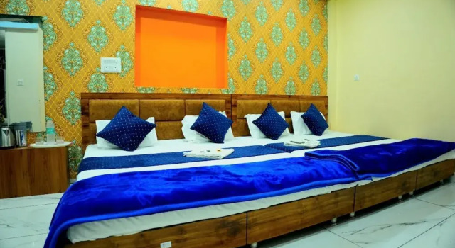 Четырёхместный номер Deluxe с видом на город Goroomgo Ganaraj Sharnam Ujjain