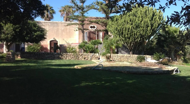 Campo Reale country rooms, Buchen Sie Bed & Breakfast Hotels in Sizilien mit Parkplatz, Parkplätze