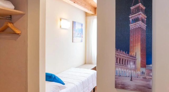 Трёхместный номер Deluxe Hotel Autoespresso Venice - Atika & Atif