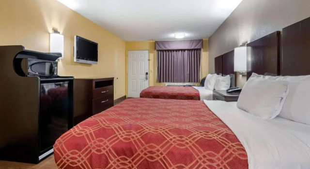 Люкс Econo Lodge Lexington Southeast