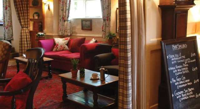 The Lamb Inn, Забронировать Отель Берфорд Оксфордшир, рядом с Музей Толси