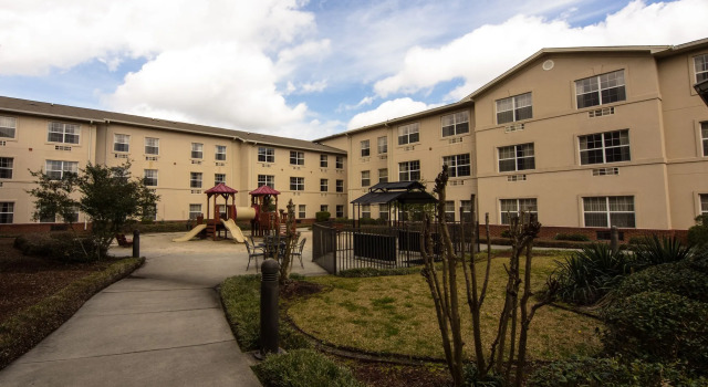 Landmark Inn Fort Liberty, Buchen Sie Hotel Fort Bragg North Carolina