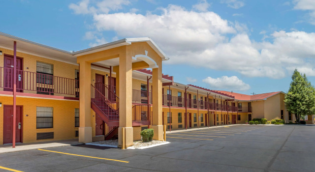 Best Western Inn Benton, Boek Hotel Hotels in Missouri met zwembad, Zwembad