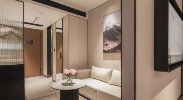 Люкс Superior Atour Hotel Qingdao North Station Zhenhua Road